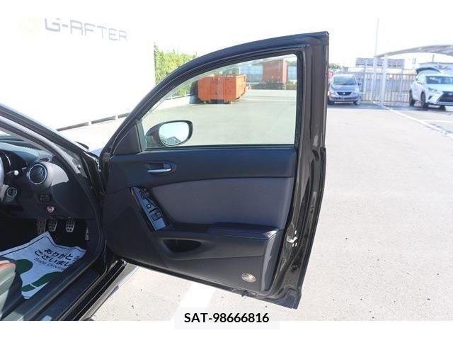 Mazda RX-8 2012-05 205682-9