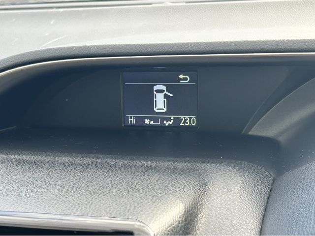 Toyota VOXY 2014-06 183888-16