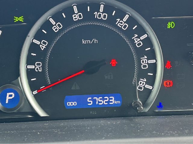 Toyota VOXY 2014-06 183888-19