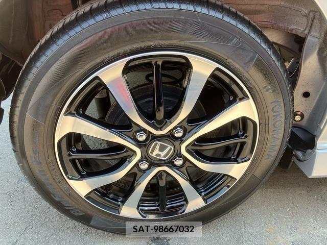 Honda N BOX CUSTOM 2019-04 307033-4