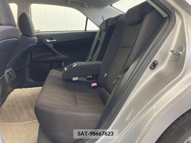 Toyota MARK X 2013-03 209169-28