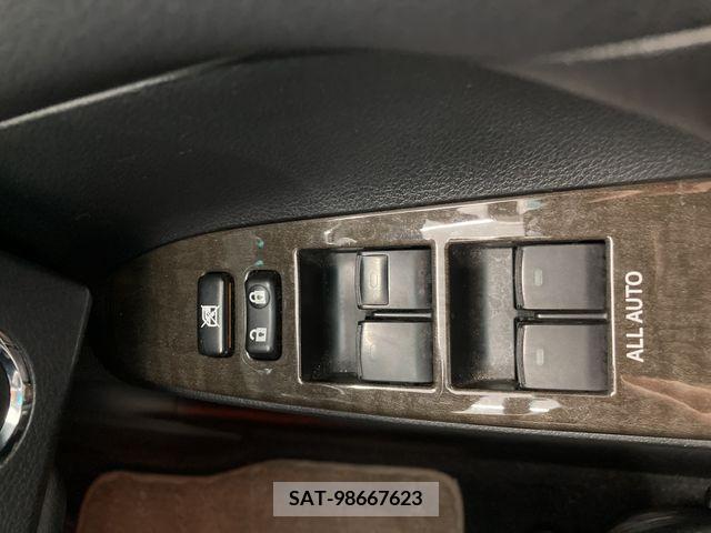 Toyota MARK X 2013-03 209169-18