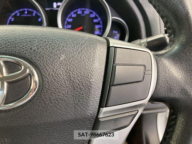 Toyota MARK X 2013-03 209169-21