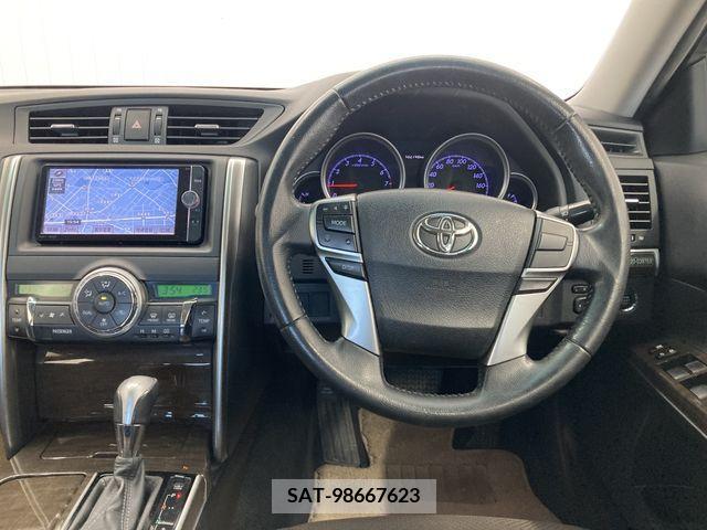 Toyota MARK X 2013-03 209169-25