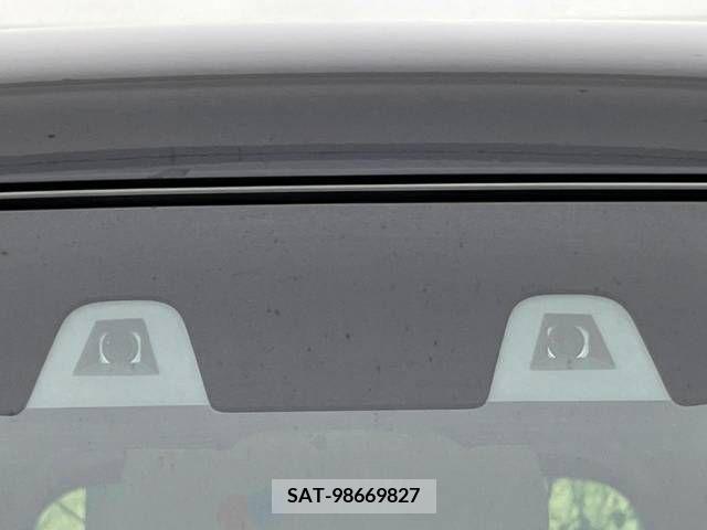 Suzuki SPACIA 2022-01 285502-2