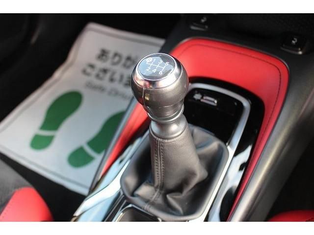 Toyota COROLLA SPORT 2019-01 195834-1