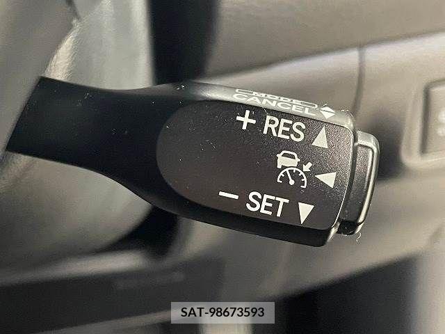 Toyota HARRIER 2014-11 272331-5