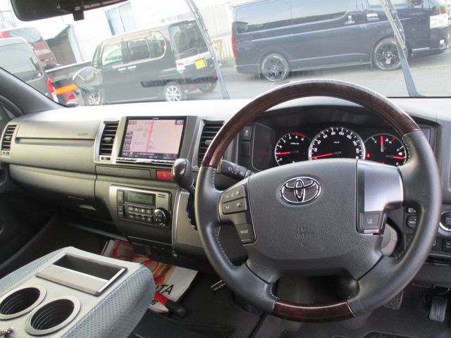 Toyota HIACE VAN 2019-09 7268-21