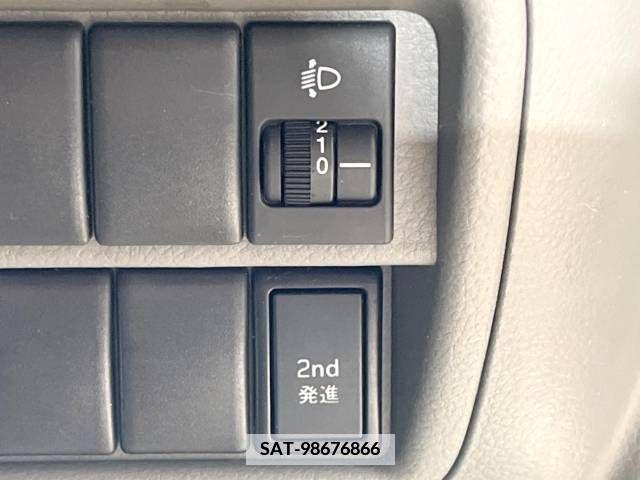 Suzuki EVERY 2018-07 387326-6