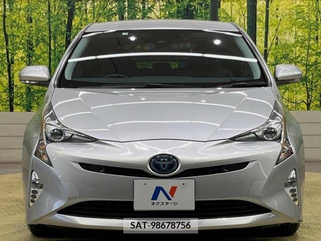Toyota PRIUS 2018-03 366408-14