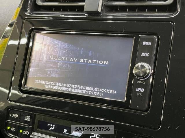 Toyota PRIUS 2018-03 366408-3