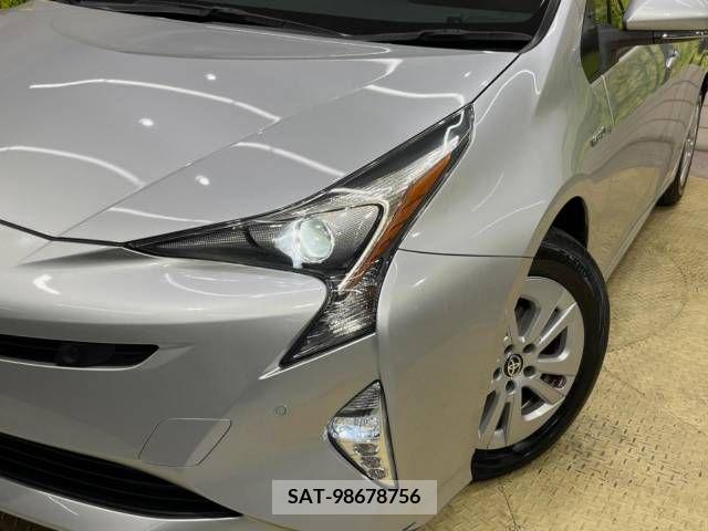 Toyota PRIUS 2018-03 366408-12