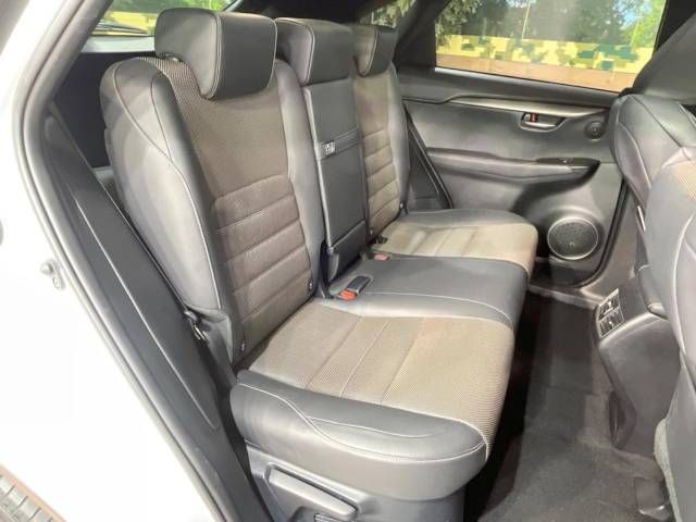 Lexus NX 2018-10 16806-7