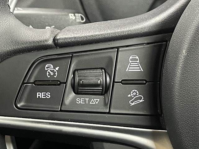 ALFA ROMEO STELVIO 2019-03 22639-3