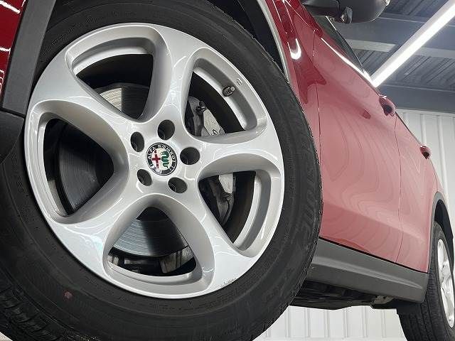 ALFA ROMEO STELVIO 2019-03 22639-18