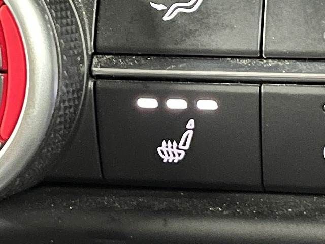 ALFA ROMEO STELVIO 2019-03 22639-9