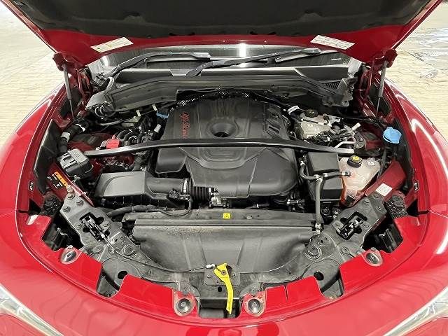 ALFA ROMEO STELVIO 2019-03 22639-17