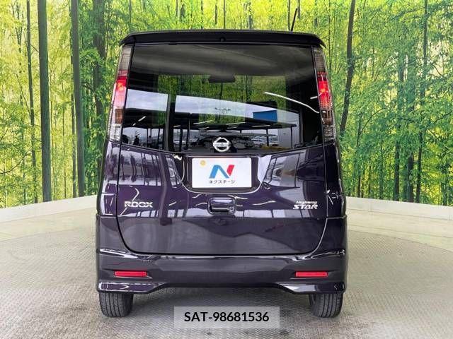 Nissan ROOX 2012-02 324228-15