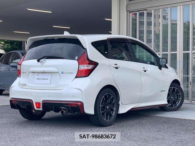 Nissan NOTE 2019-04 325617-1