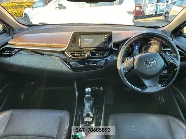 Toyota C-HR 2018-07 264196-2
