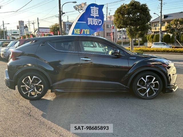 Toyota C-HR 2018-07 264196-7
