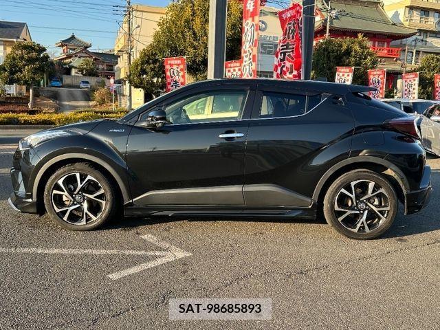Toyota C-HR 2018-07 264196-8