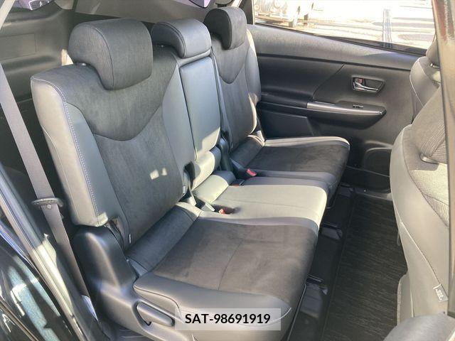 Toyota PRIUS ALPHA 2019-04 372862-2