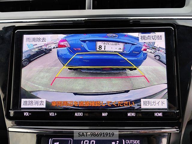 Toyota PRIUS ALPHA 2019-04 372862-6