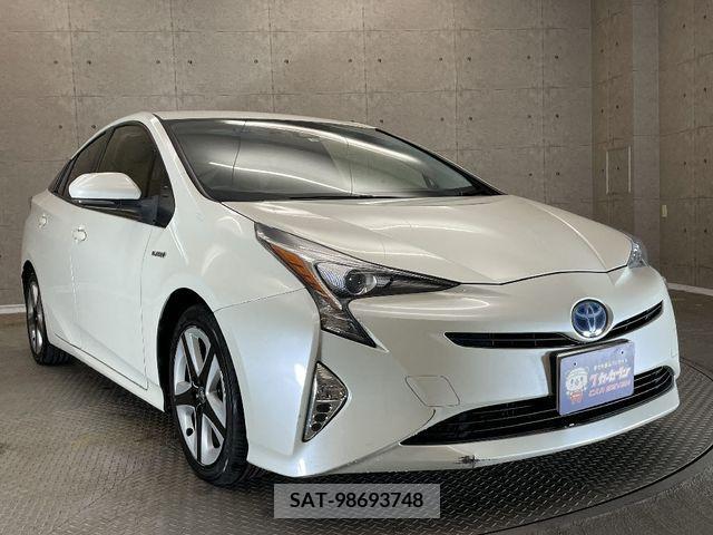 Toyota PRIUS 2015-12 281828-4