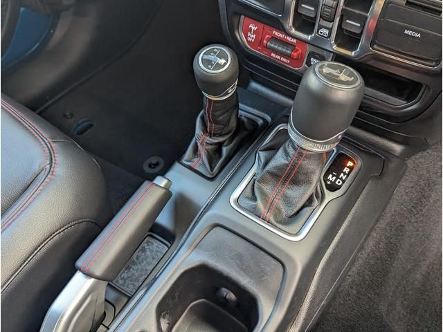 Jeep WRANGLER 2020-10 182068-12