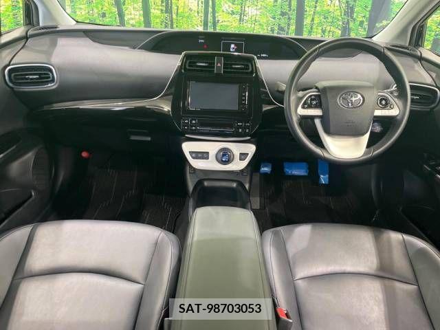 Toyota PRIUS 2018-11 282083-1