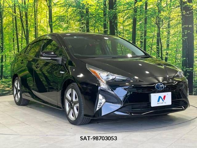 Toyota PRIUS 2018-11 282083-16