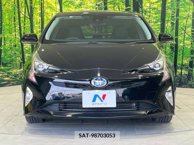 Toyota PRIUS 2018-11 282083-14