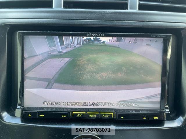 Toyota PRIUS ALPHA 2012-01 366776-3
