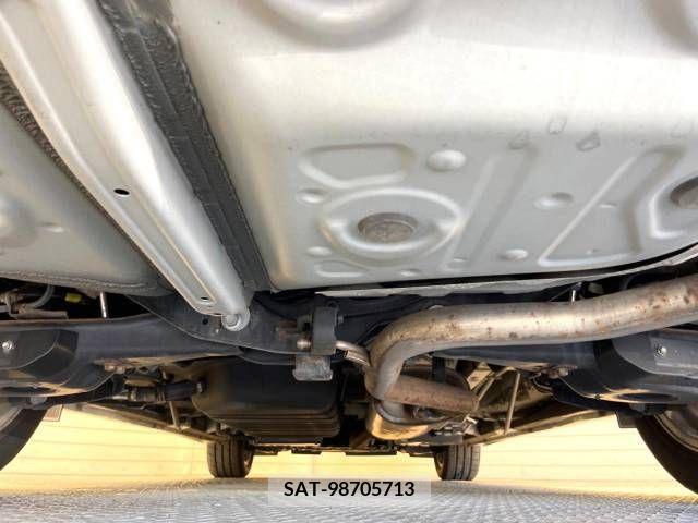 Toyota VELLFIRE 2017-05 369740-18