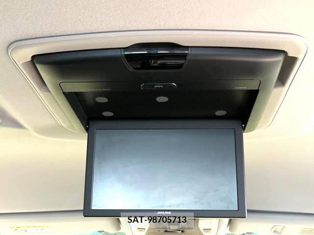 Toyota VELLFIRE 2017-05 369740-2