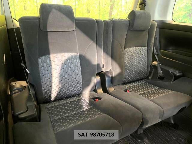 Toyota VELLFIRE 2017-05 369740-9
