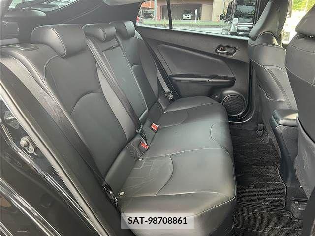 Toyota PRIUS 2019-08 366640-18