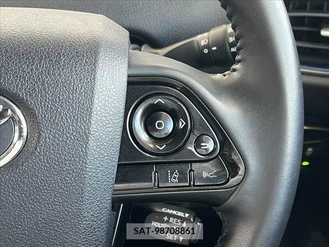 Toyota PRIUS 2019-08 366640-27