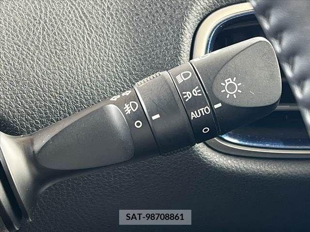 Toyota PRIUS 2019-08 366640-5
