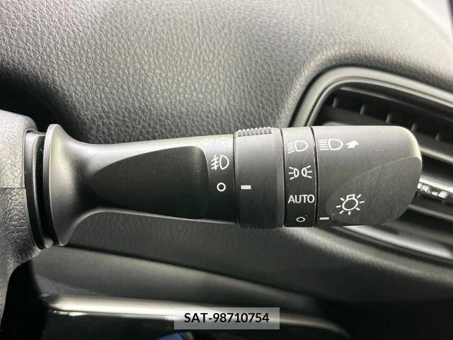 Toyota PRIUS 2016-06 221213-5