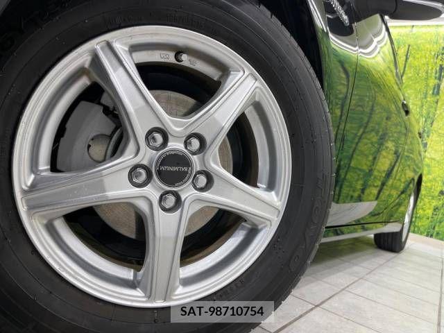 Toyota PRIUS 2016-06 221213-13