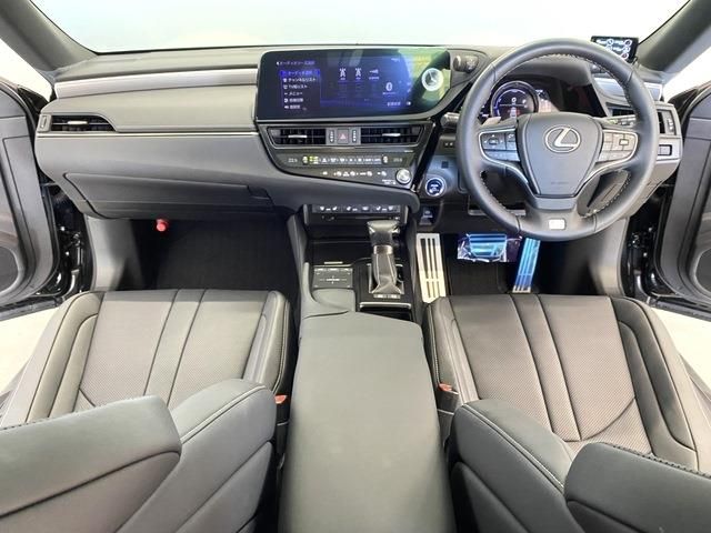 Lexus ES 2022-11 7405-1