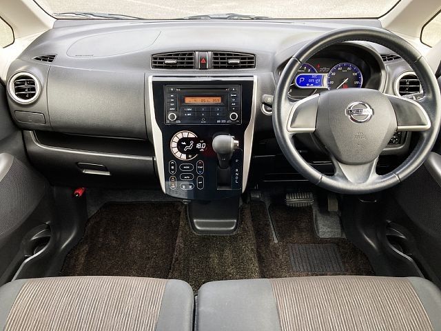 Nissan DAYZ 2015-01 5572-1