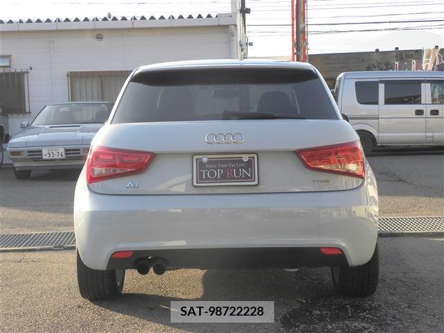 Audi A1 2013-11 253377-6
