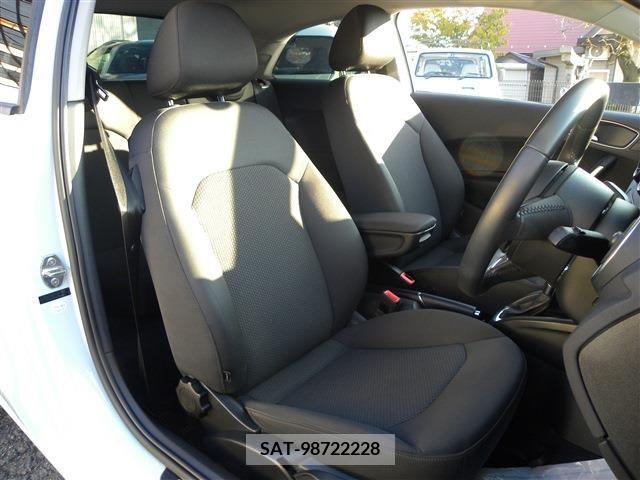Audi A1 2013-11 253377-9