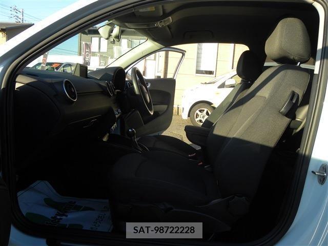Audi A1 2013-11 253377-10