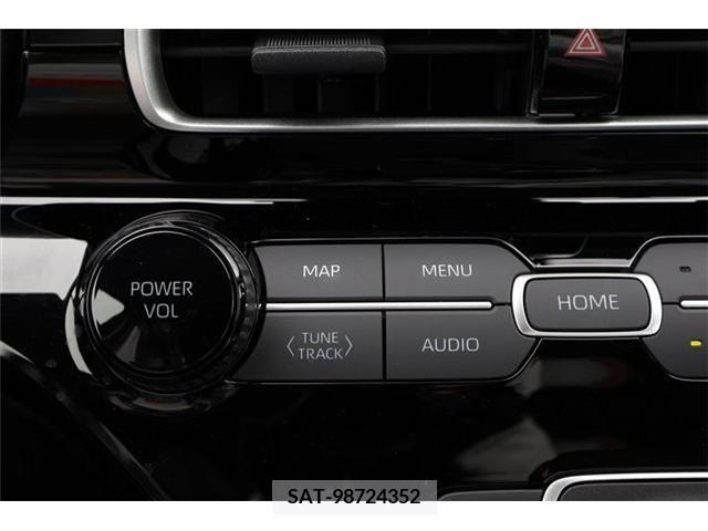 Toyota AQUA 2023-05 331906-6