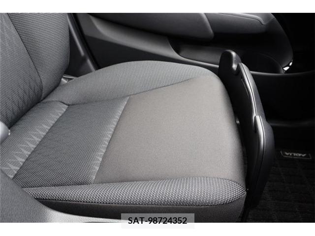 Toyota AQUA 2023-05 331906-24