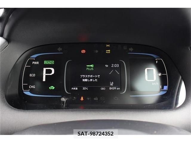 Toyota AQUA 2023-05 331906-9